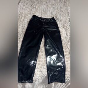 NWOT Black High-Shine Straight Leg Jeans